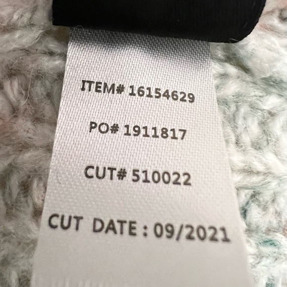 NWOT Torrid cute mock neck white peach green grey soft fuzzy sweater size 1X - Picture 15 of 16